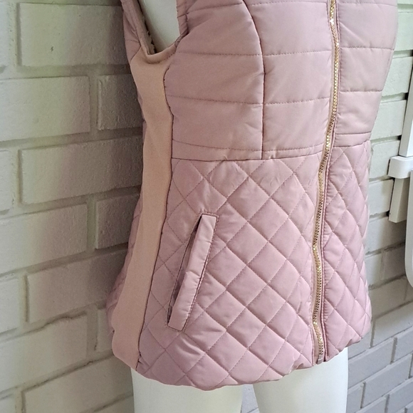 Cavalini Purplish Pink Sleeveless Hooded Fuzzy Lined Jacket. Size Small NWOT - Picture 3 of 12